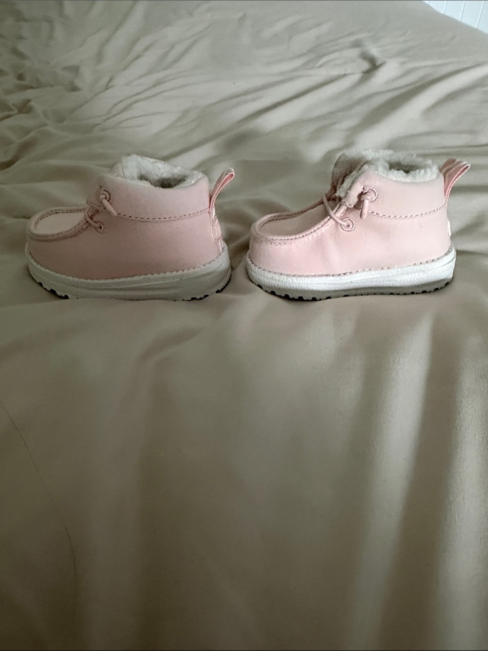 HeyDude LILDUDE Cozy Light Pink Bootie - Picture 7 of 8